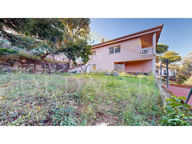 Foto e9960f6f-ba37-4bb9-b966-b00dddfe66a1. Casa in vallès 27 in Roca del Vallès (La)