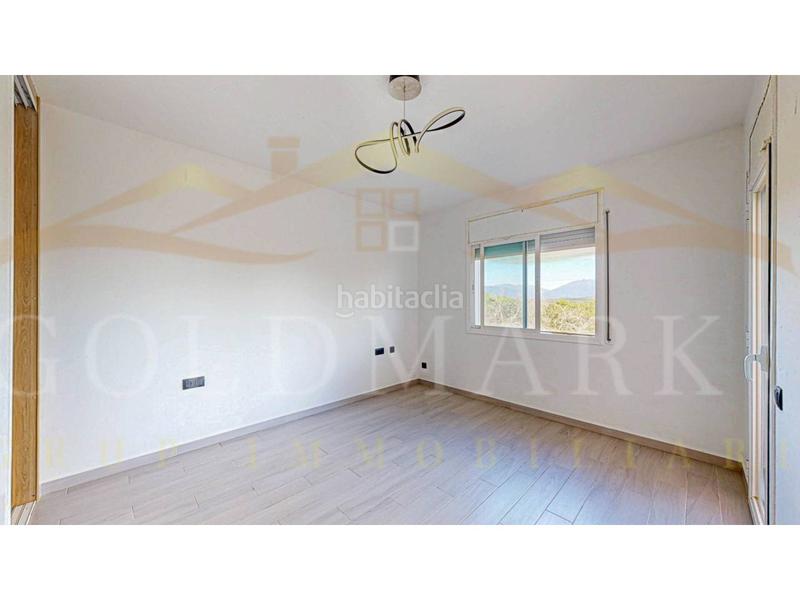 Foto f86b9a1a-cf2f-426c-be0f-3db819639778. Casa in vallès 27 in Roca del Vallès (La)
