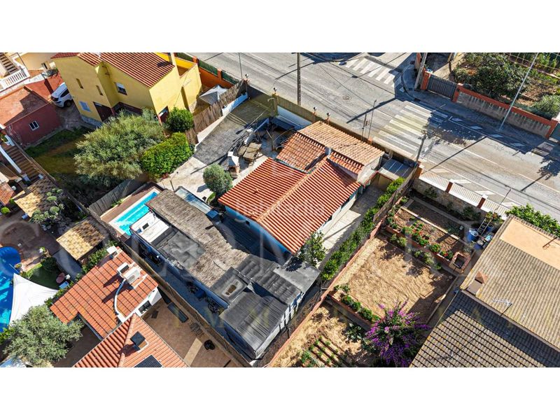 Foto 5100ed60-51e3-43f3-9ed3-912b923c1e6b. Casa a avenida can sucarrats 7 a Els Avets-Can Serrafossà-Ximelis Rubí