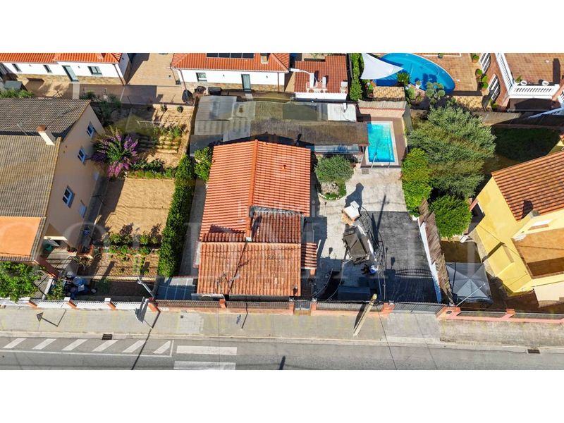 Foto c31d92f7-2432-4613-8b94-f28a491fbd04. Casa a avenida can sucarrats 7 a Els Avets-Can Serrafossà-Ximelis Rubí
