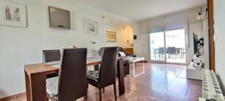 Casa adossada a Coma-ruga Platja. Cantonera con piscina privada