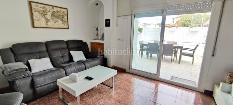Foto c93efe02-9b88-4d6b-9ae0-ed429a660067. Casa adosada cantonera con piscina privada en Coma-ruga platja Coma-ruga
