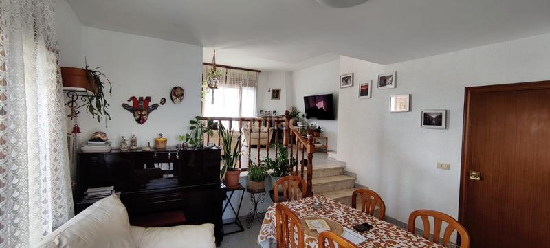 Foto 5a617379-0e47-43ac-86ff-5d7fd0eb83e0. Casa pareada pareado de 223m2, 4 habitaciones y amplio garaje en Cunit