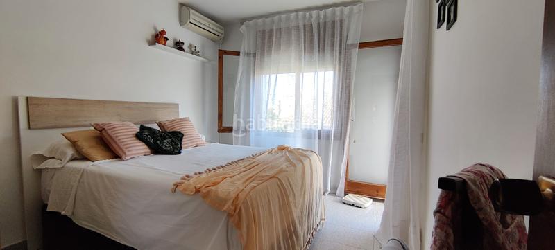 Foto a439c349-e91b-43de-a525-6394fc8f65d3. Casa pareada pareado de 223m2, 4 habitaciones y amplio garaje en Cunit
