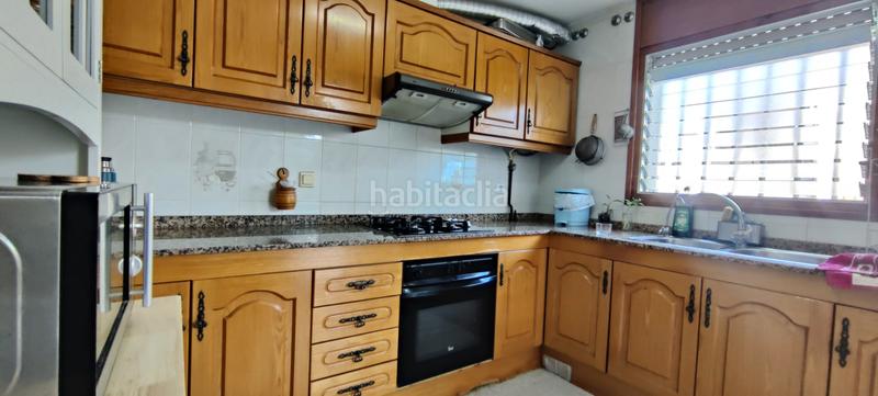 Foto bbbd1697-9f46-49ac-9314-40d1d35e938e. Casa pareada pareado de 223m2, 4 habitaciones y amplio garaje en Cunit