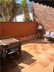Etagenwohnung in Can Gambús. Con dos patios, uno de 20m2 a pie de comedor