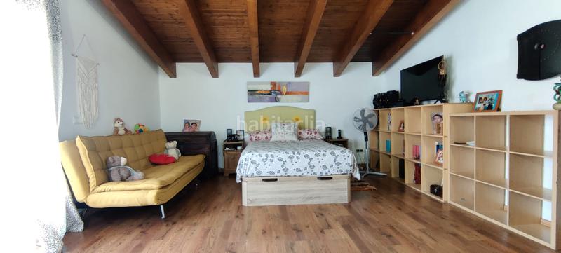 Foto 03e8e91e-fb5a-4b3d-b36c-ead587c4ece6. Chalet with fireplace heating parking pool in costa Cunit - els jardins - els rosers Cunit