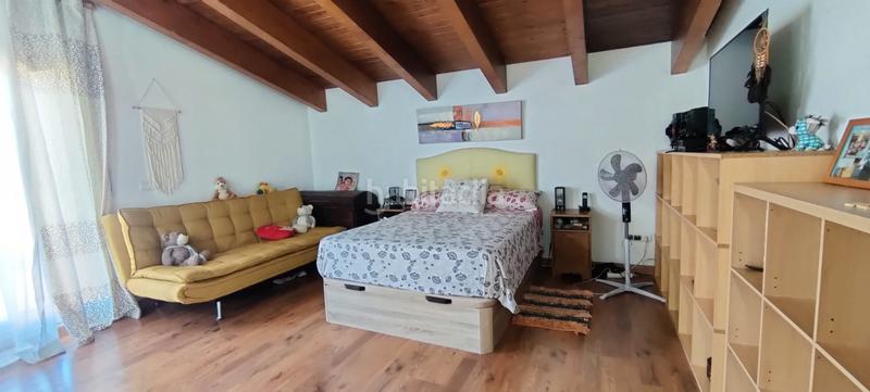 Foto 6e1db5f4-0050-45f9-b047-3ec810947919. Chalet with fireplace heating parking pool in costa Cunit - els jardins - els rosers Cunit