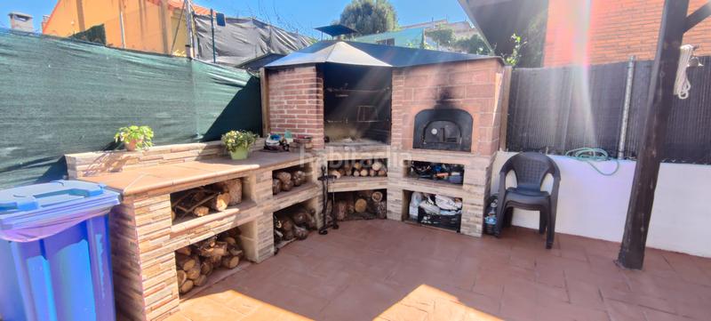 Foto 8ad9bbc9-1c8b-4ea0-9d44-c13d10a6106a. Chalet with fireplace heating parking pool in costa Cunit - els jardins - els rosers Cunit