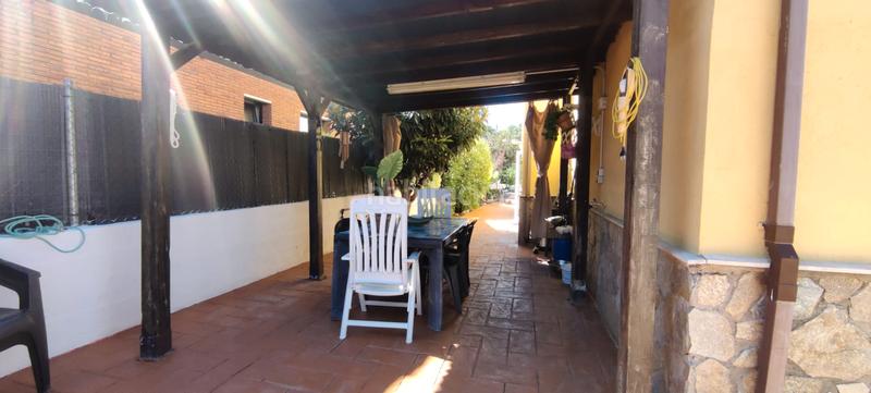 Foto cec04d5a-79ca-4414-8cd8-a3549b8afe05. Chalet with fireplace heating parking pool in costa Cunit - els jardins - els rosers Cunit