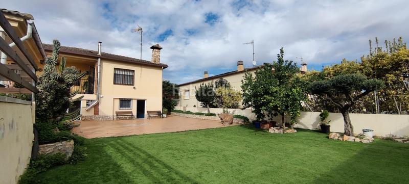 Foto f980025c-aa01-4425-b1f7-7022087af66c. Xalet amb xemeneia calefacció aparcament piscina a Roda de Barà