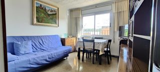 Piso  Passatge escoles. ¡entrega inmediata!