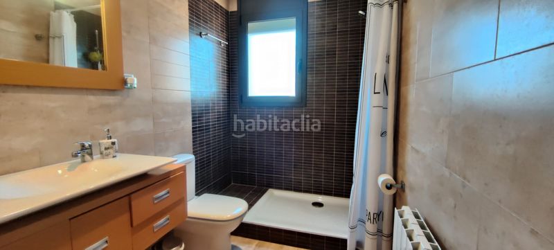 Foto b8c997fe-f7fd-4db4-89b0-c81890e7185c. Casa amb xemeneia calefacció aparcament piscina a Albinyana