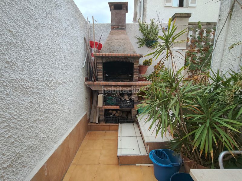 Foto 5cf39623-6650-4d52-b2b5-8569d2523626. Casa adossada amb xemeneia calefacció aparcament a Cunit