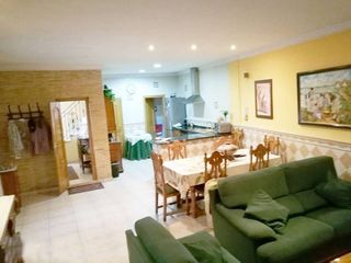 Xalet  Eulalia escobet. Casa de pueblo en venta en alginet, zona ayuntamiento