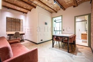 Piso  Calle benet mercade. Piso reformado con excelente ubicacion en la vila de gracia
