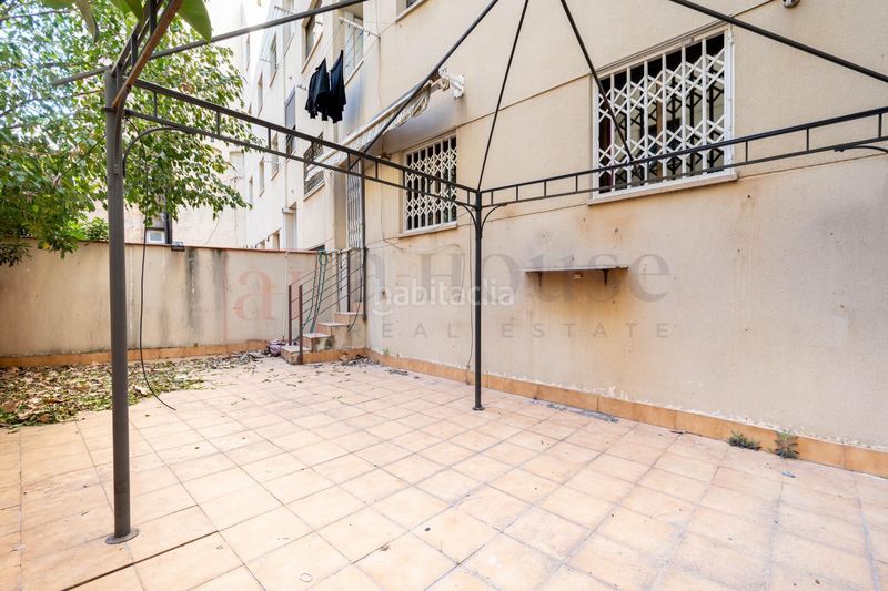 Foto b8370eee-035b-4f55-a43d-1ce7592d935f. Pis amb calefacció a Sagrada Família Barcelona