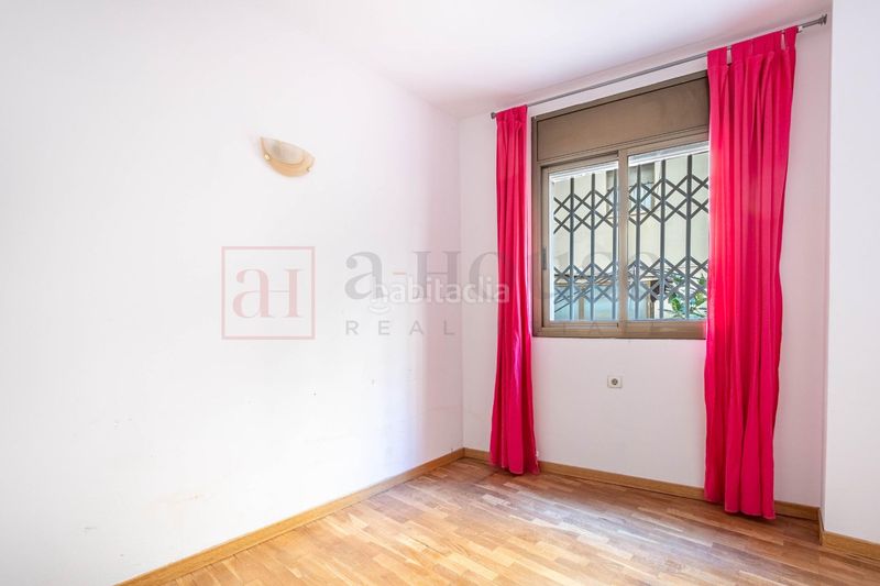 Foto cc8248b3-a153-4bab-a0fa-cbf2d69a1686. Pis amb calefacció a Sagrada Família Barcelona