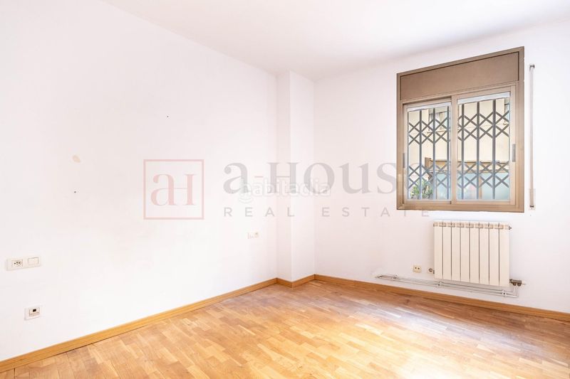 Foto db25c36c-2881-42e3-8c89-45bbffee2b4d. Pis amb calefacció a Sagrada Família Barcelona