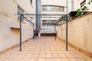 Pis  Avenida diagonal. Amplio y luminoso piso en avda. diagonal