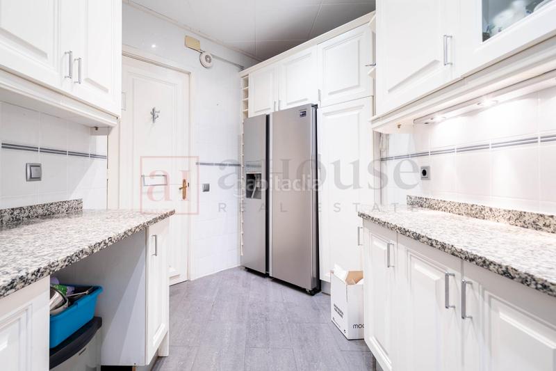 Foto fde0ac89-9352-48d7-ae05-eb5cd526d3d1. Flat with heating in L´Antiga Esquerra de l´Eixample Barcelona