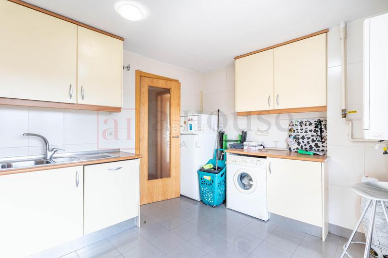 Foto 260a763b-8ae8-41af-ae88-50f084478eee. Ático  con excelente ubicación y gran terraza en zona las ventas en Madrid