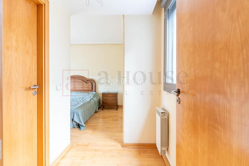Foto 5ae964bc-3993-4658-98be-c8553005e9d1. Ático  con excelente ubicación y gran terraza en zona las ventas en Madrid