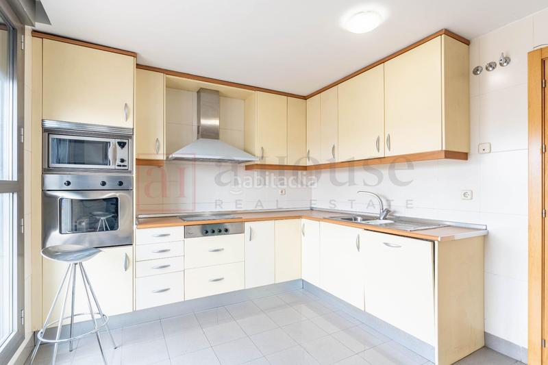 Foto a90cdf9d-c2e4-4250-8436-f0fa9caf8230. Ático  con excelente ubicación y gran terraza en zona las ventas en Madrid