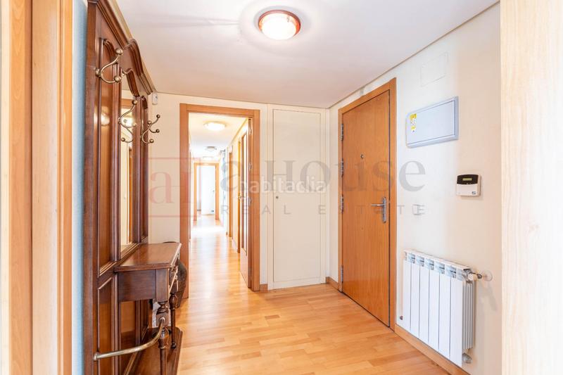 Foto d18807d8-26f9-4e6e-b0e9-7e910a6d0b79. Ático  con excelente ubicación y gran terraza en zona las ventas en Madrid