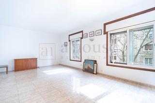 Appartement  Calle valencia. Piso para entrar a vivir con posibilidad de reforma en la antiga