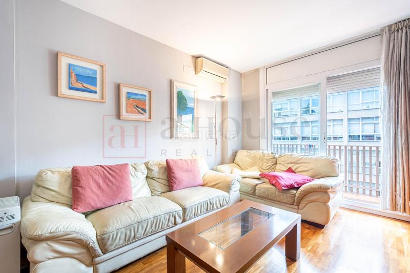 Foto 40f5a24c-7781-47a8-a537-ea37976837dc. Attique avec chauffage parking dans Dreta de l´Eixample Barcelona