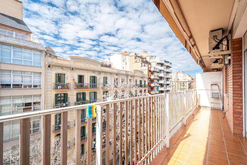 Foto 5071ffcf-561e-444d-94f3-6f13f0b30b95. Attique avec chauffage parking dans Dreta de l´Eixample Barcelona