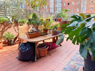 Planta baixa  Carrer foneria. Piso con gran terraza para entrar a vivir en la marina del port