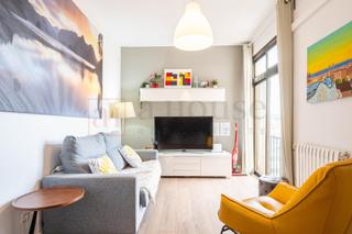 Appartement  Carrer provença. Última planta con licencia turística en la nova esquerra de l ei