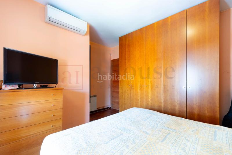 Foto 3fa00f8d-a6ff-4661-8500-f87e462b5ce1. Pis amb calefacció a Sants Barcelona