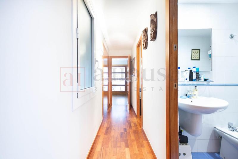 Foto 5a61819b-87cd-49e0-b454-7d35a9ce2bde. Pis amb calefacció a Sants Barcelona