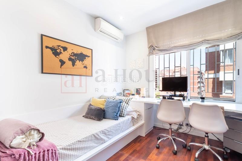 Foto 5f44f777-ea9a-40bd-bcc7-ee26463a0c9e. Pis amb calefacció a Sants Barcelona