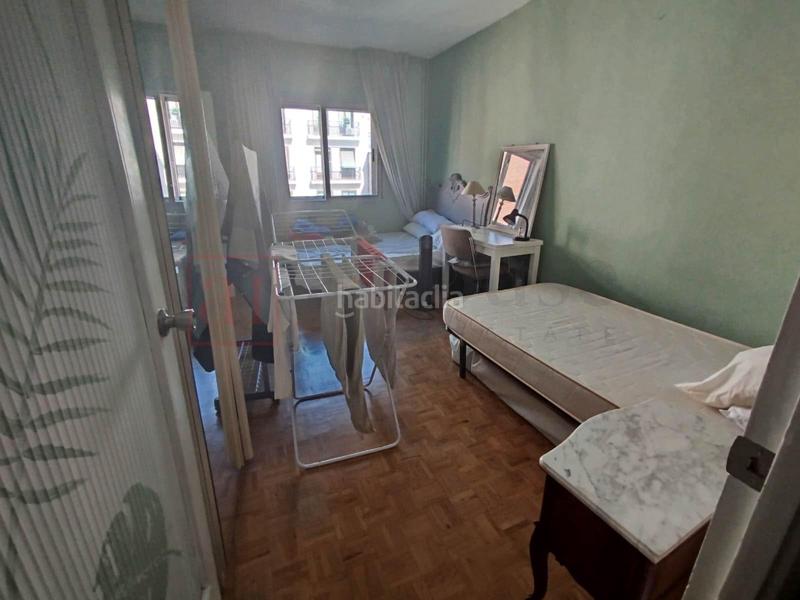 Foto 2dd6c43d-32d4-4c72-9612-da6e28a24932. Piso  para reformar con terraza en el barrio de Palacio en Madrid