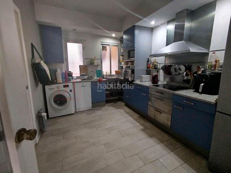 Foto 4aa3dadf-a5d2-4db8-a3aa-feb1a69f2e98. Piso  para reformar con terraza en el barrio de Palacio en Madrid