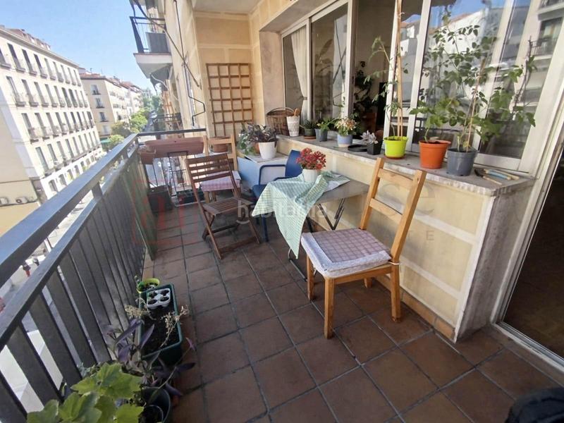 Foto 726b40d7-9876-4c25-9d28-c3c1353018f8. Piso  para reformar con terraza en el barrio de Palacio en Madrid