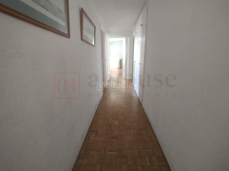Foto cf42e997-95c4-4c72-9ca1-8044c9a587fc. Piso  para reformar con terraza en el barrio de Palacio en Madrid