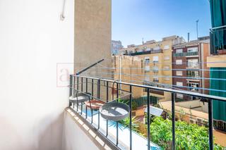 Etagenwohnung  Calle marti. Piso interior para reformar con muy buena ubicacion en el barrio