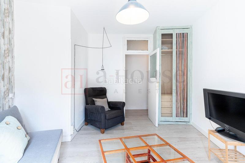 Foto 76a8fae2-96da-4d1e-9d3c-28a2a00bec6e. Piso  exterior para entrar a vivir en la zona de Sol en Madrid