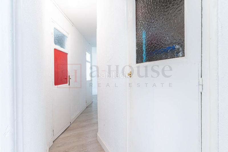 Foto 770b3a75-cddc-4990-81c1-19a9371e7c1e. Piso  exterior para entrar a vivir en la zona de Sol en Madrid