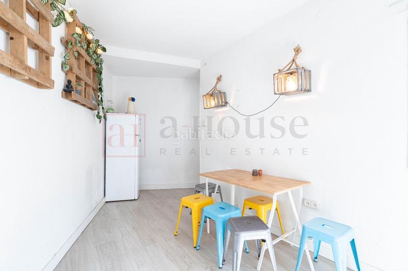 Foto d1c9ade3-f7bf-4b3f-a802-8978017ec1d1. Piso  exterior para entrar a vivir en la zona de Sol en Madrid