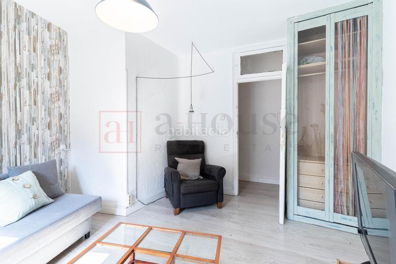 Foto d4672be0-cfab-4d17-a31e-a488d17af955. Piso  exterior para entrar a vivir en la zona de Sol en Madrid