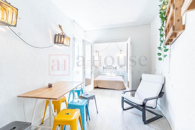 Foto eca51782-d2b4-4bd8-9d45-5b0543484163. Piso  exterior para entrar a vivir en la zona de Sol en Madrid