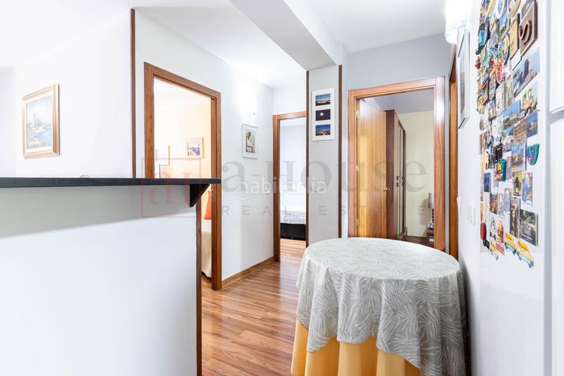 Foto 4c0c5033-fc00-493b-9b5b-b40bda3fab64. Piso  exterior con terraza y balcón para entrar a vivir en el barrio de carabanchel en Madrid