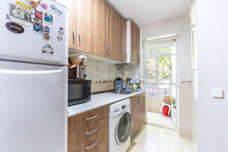 Foto e40d6229-5762-4634-82a8-a13cc9b76b20. Piso  exterior con terraza y balcón para entrar a vivir en el barrio de carabanchel en Madrid