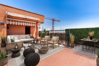 Àtic  Calle de san vicente de paul. Ático dúplex con terraza privada,plaza de parking incluida y pis